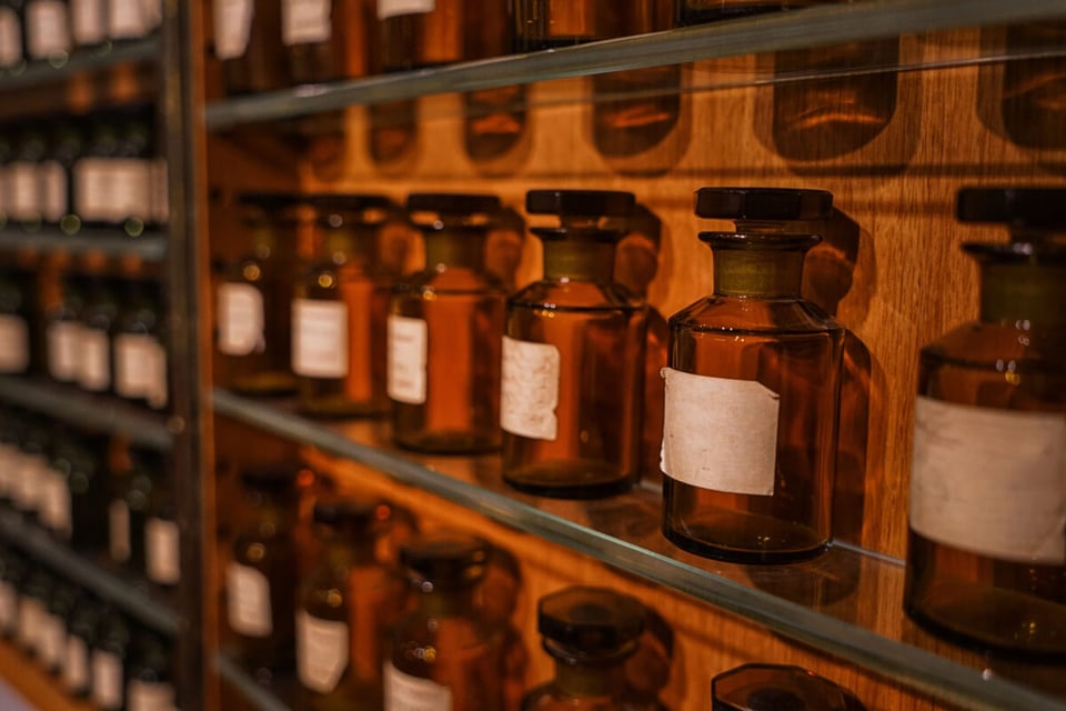 Frascos, Medicinas, Séneca, MundoNow, Podcast