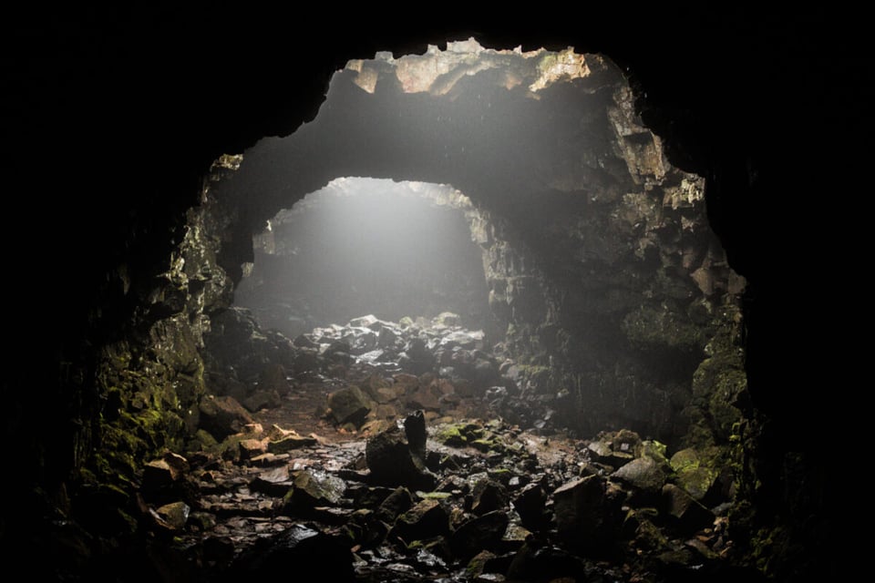 Rocks, Cave, Dark, MundoNow, Podcast