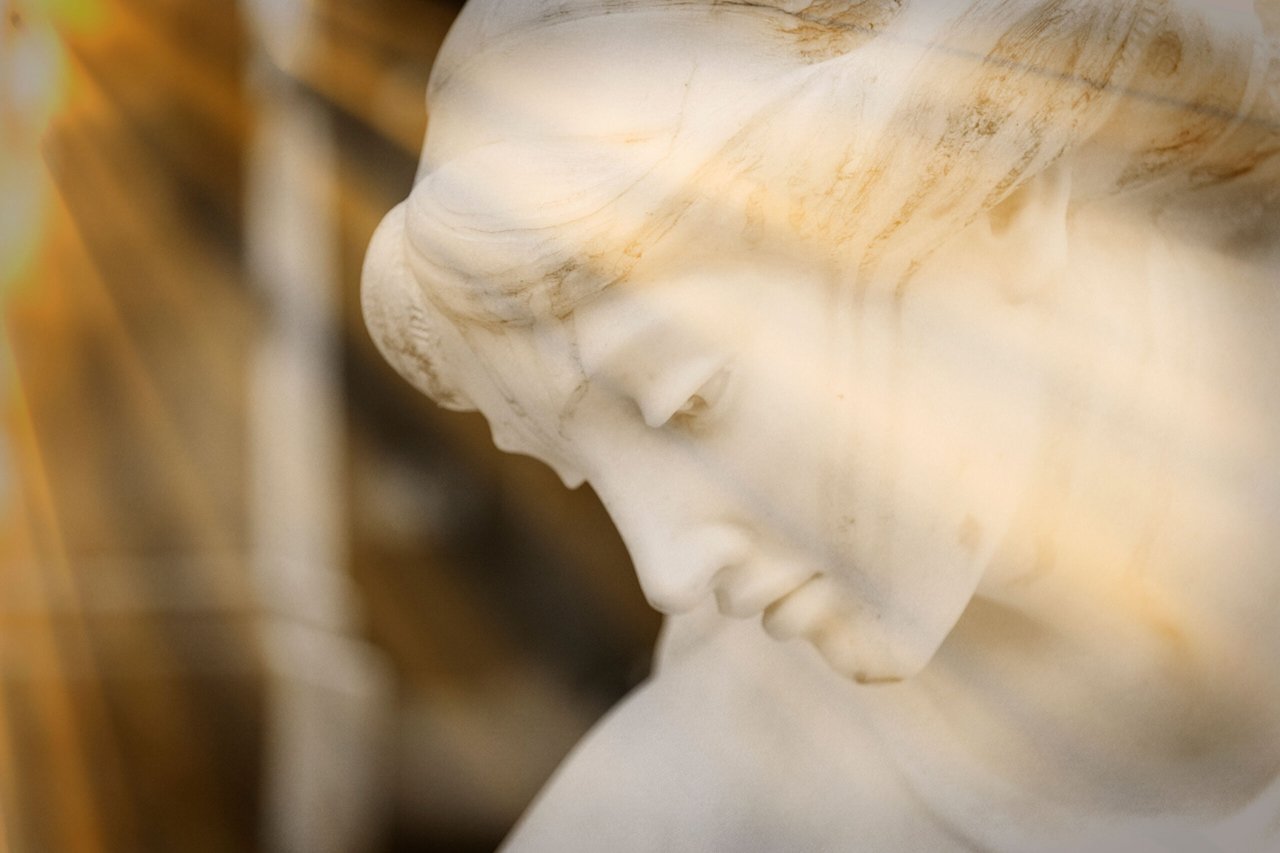 Virtudes del Arcángel Uriel, Ángel, Luz, MundoNow, Podcast
