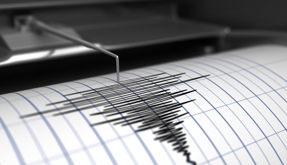 Pánico tras reportarse fuerte sismo de 6.6 grados featured image