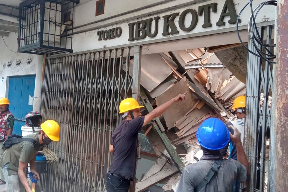 Poderoso sismo deja múltiples muertos en Indonesia (FOTOS) featured image