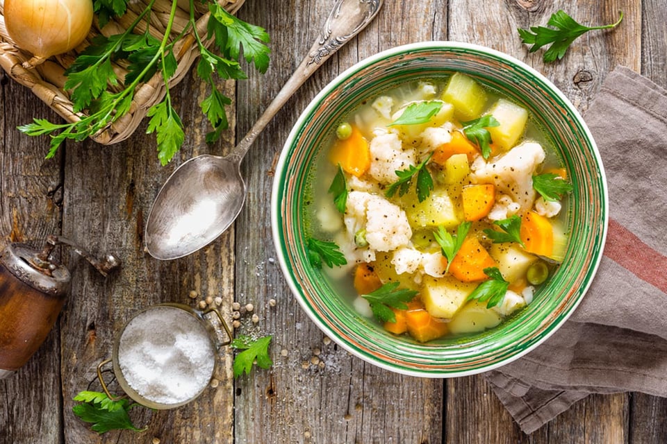 Recetas de cocción lenta, sopa de verduras, almuerzo, caldo, MundoNOW