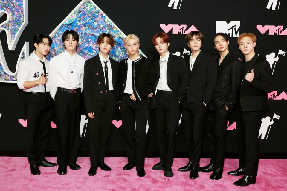 La banda de K-pop Stray Kids cancela su agenda tras accidente automovilístico 