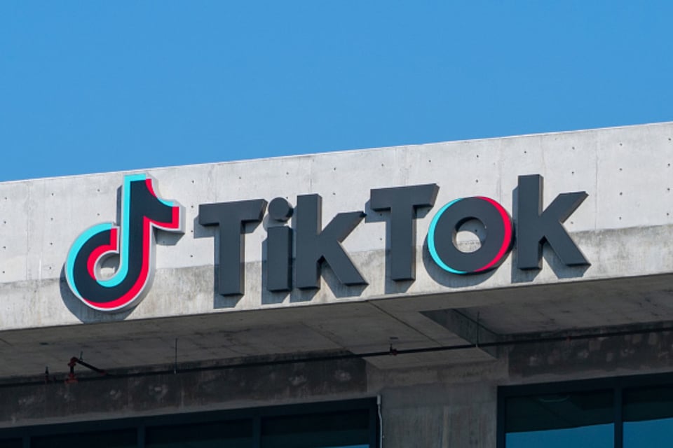 Muere niño al intentar reto de TikTok