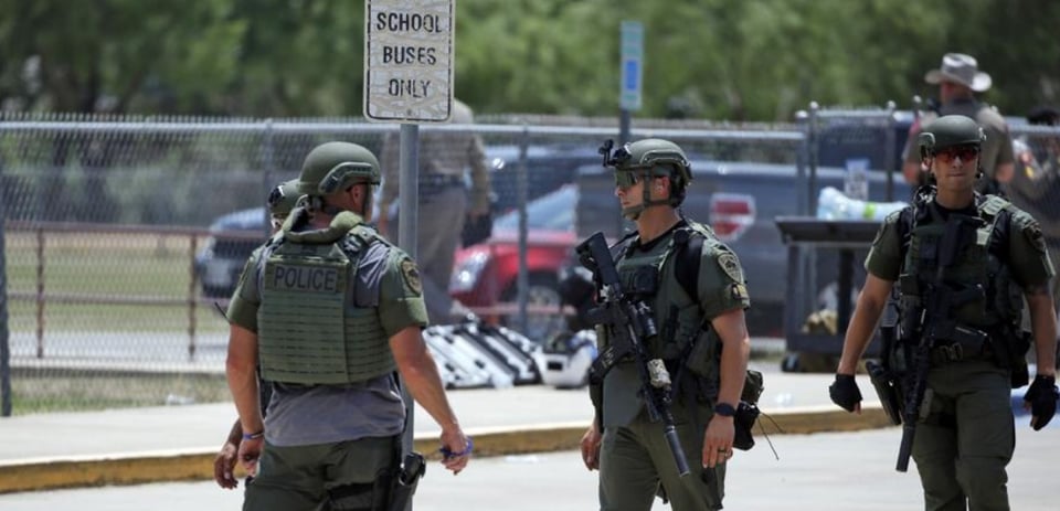 Revelan las horribles llamadas al 911 en Uvalde