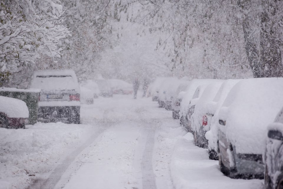 Tormentas de nieve afectan carreteras en California y Nevada featured image