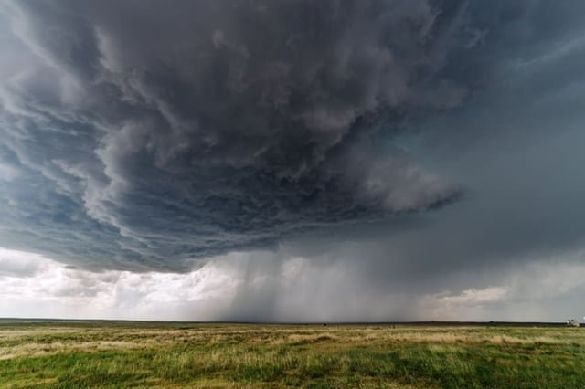 Alertan ante posibilidades de tormentas severas, granizo y fuertes vientos en EEUU