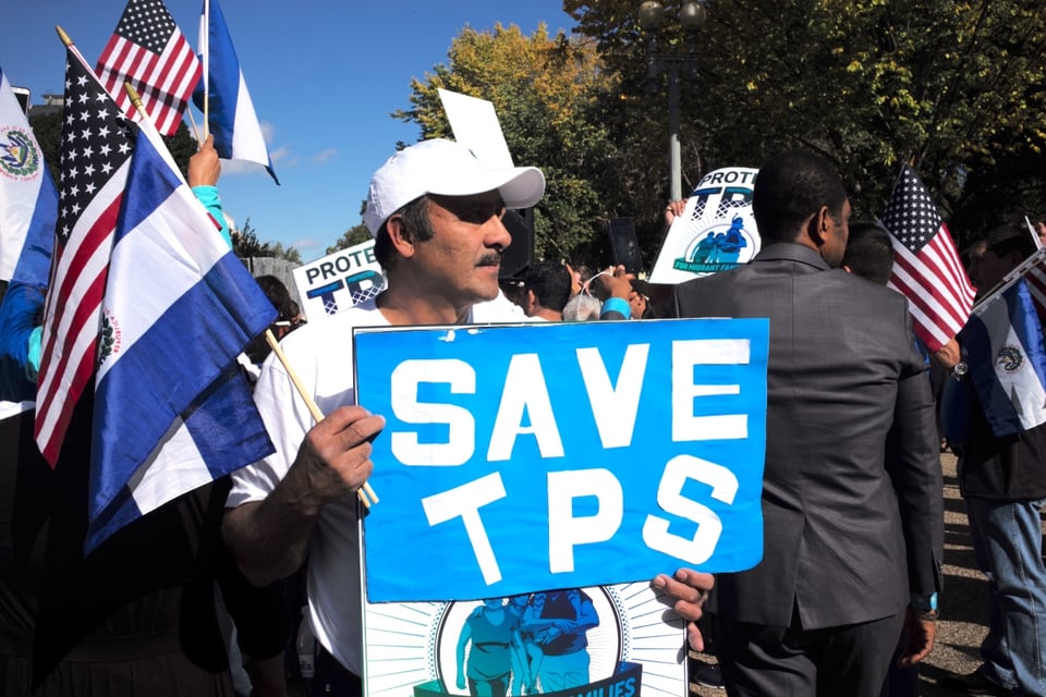 Angustia para 55 mil hondureños en EE.UU : Temen perder el TPS tras fallo judicial