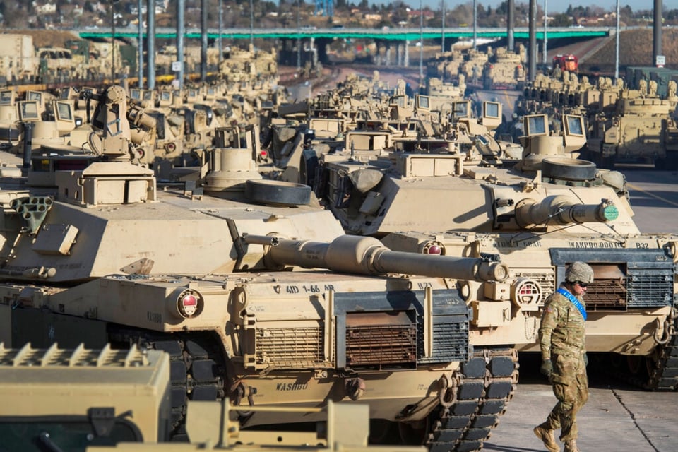 Estados Unidos enviará tanques militares a Ucrania
