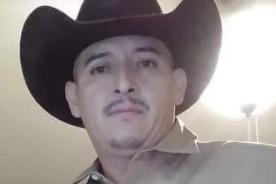 Tirotean a mexicano y lanzan su cadáver en un parque