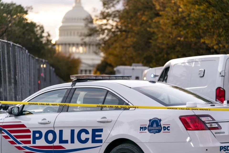 Tres policías heridos tras tiroteo en Washington featured image