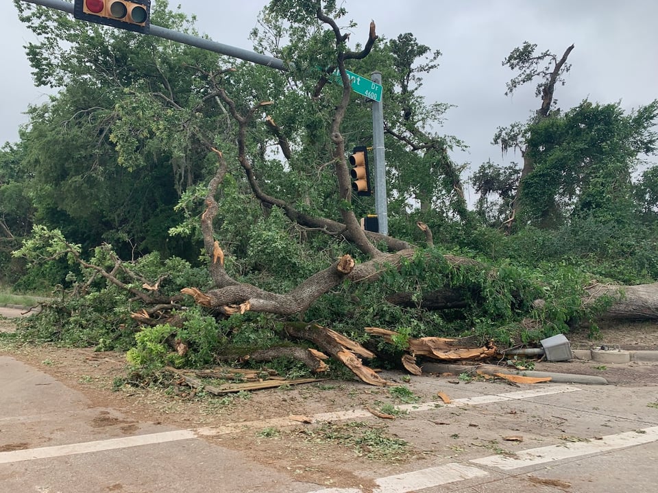 daños, Houston, Texas, lluvias, tornados