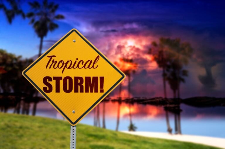 Tormenta tropical Arlene causa mal pronóstico de clima para Florida