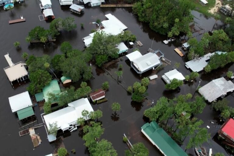Tormenta tropical Idalia recorre Carolina del Norte tras azotar Florida, Georgia y Carolina del Sur