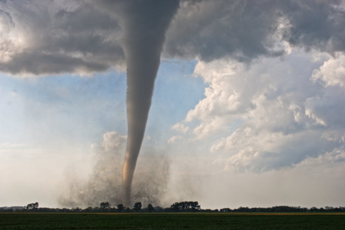 Tornados arrasan en Texas y Oklahoma dejando 1 muerto y múltiples heridos