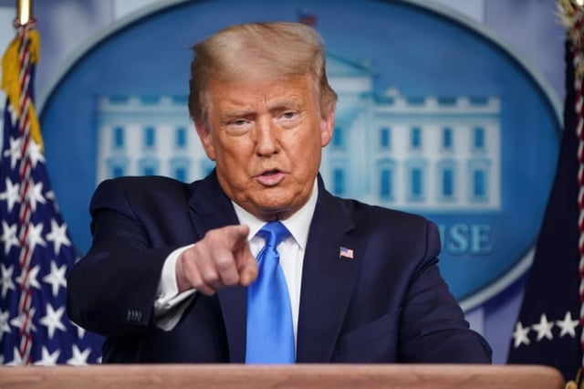 Did you flirt with the girlfriend?  Trump surprises with what he did with a couple on Valentine’s Day (VIDEO)