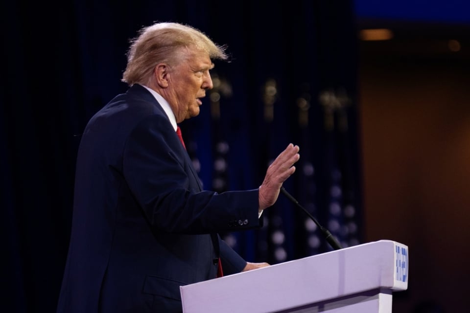 Republicanos consideran declarar victoria de Trump en las primarias featured image