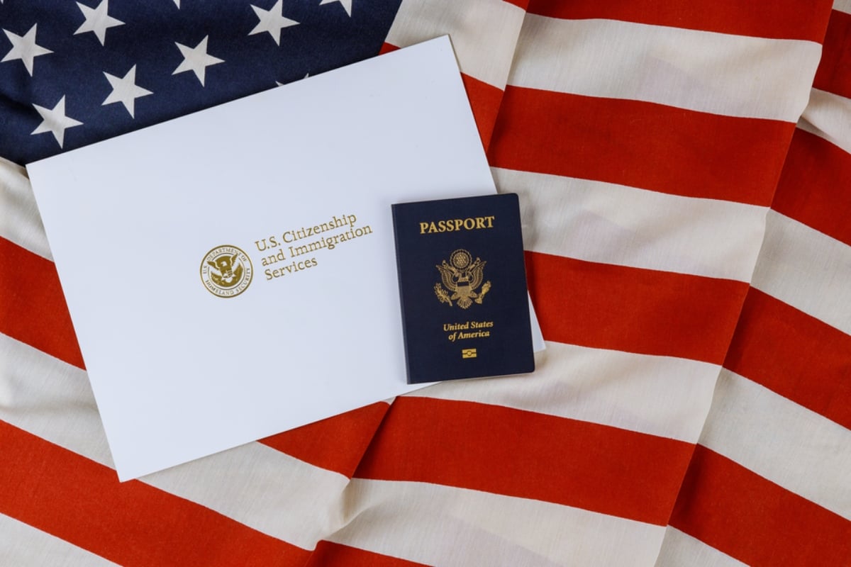 USCIS, ciudadanía, naturalización, guía actualizada, Corte Suprema, MundoNOW