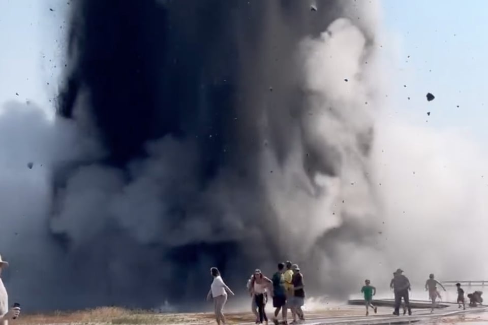 Reportan explosión en el Parque Nacional Yellowstone y ordenan cierre (FOTOS Y VIDEO)