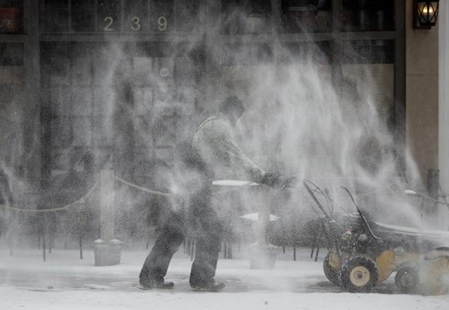 Cientos de miles de personas sin electricidad y vuelos cancelados en EEUU por tormenta invernal