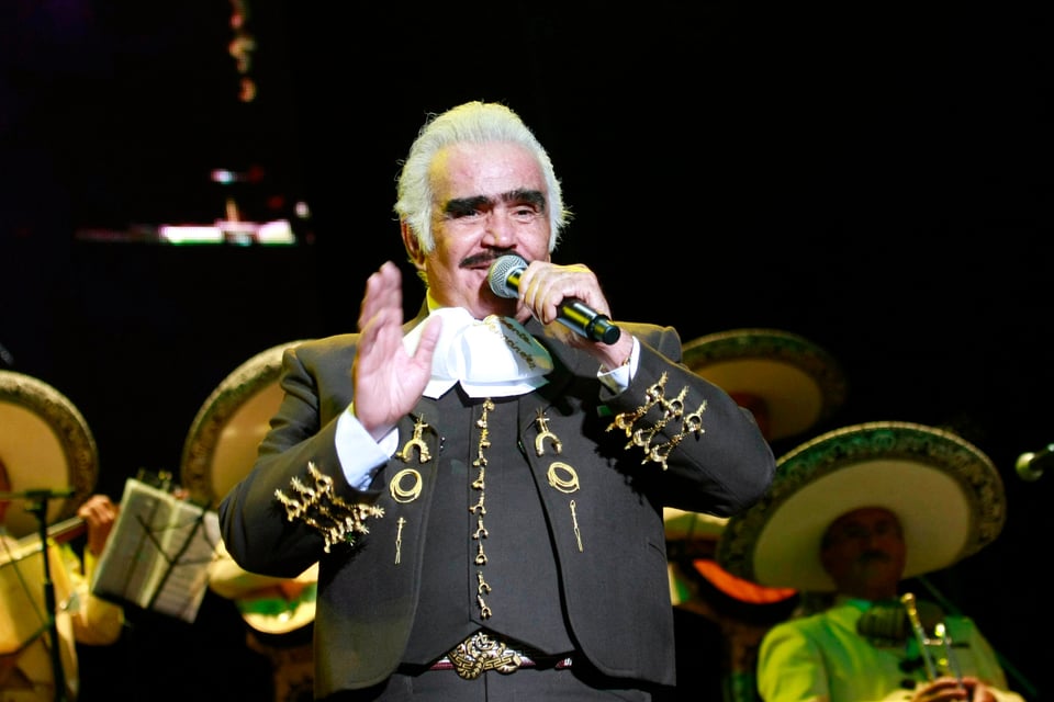 ÚLTIMA HORA: Circulan fuertes rumores de la muerte de Vicente Fernández featured image