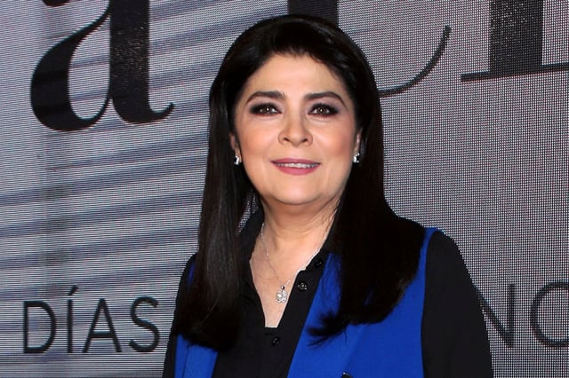 Victoria Ruffo talks about her relationship with Alessandra Rosaldo and Eugenio Derbez