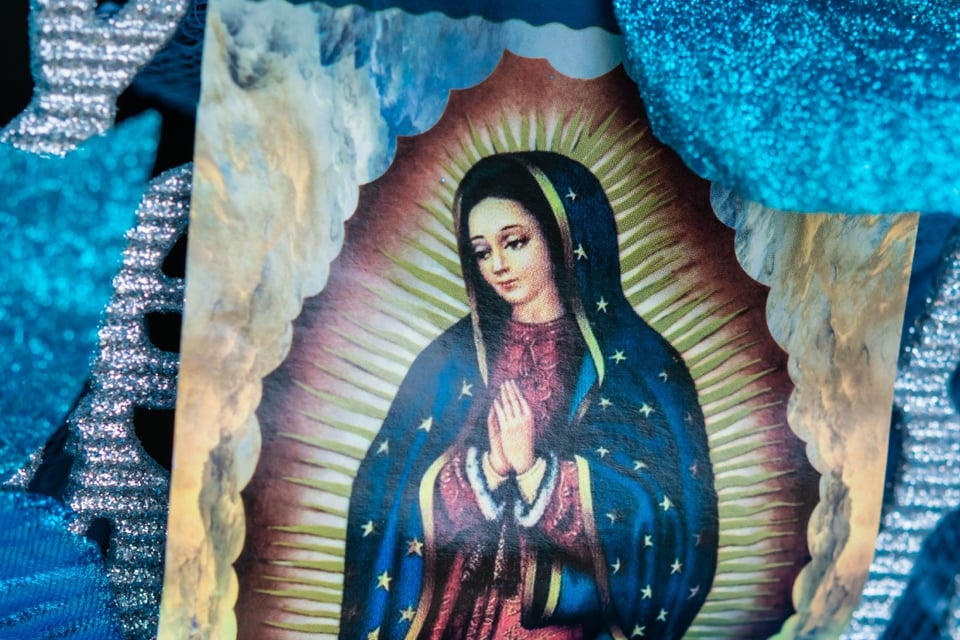 oración, plegaria por dinero, MundoNow, virgen, oración para la virgen