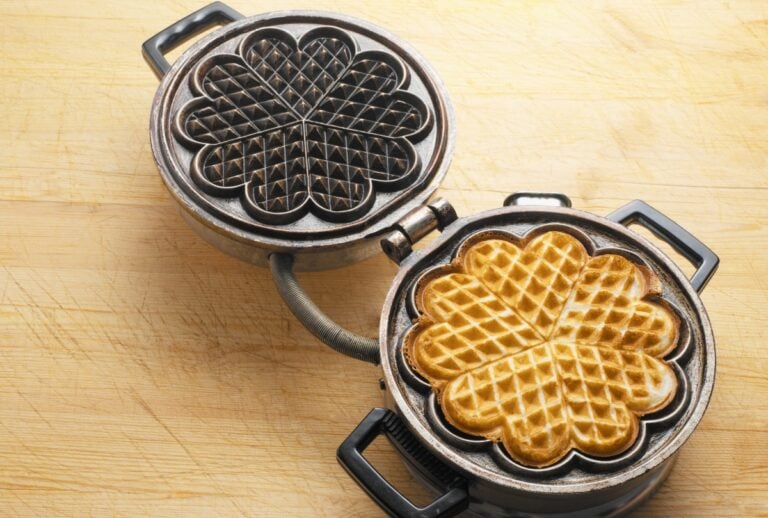 Emiten recall de 456,000 waffleras en el mercado por riesgo de quemaduras después de que 34 personas resultaron heridas