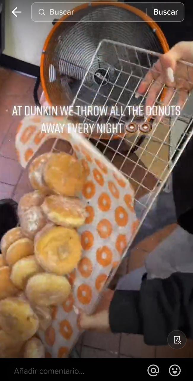Empleados de otras franquicias de la tienda de donas hablan de tener experiencias distintas