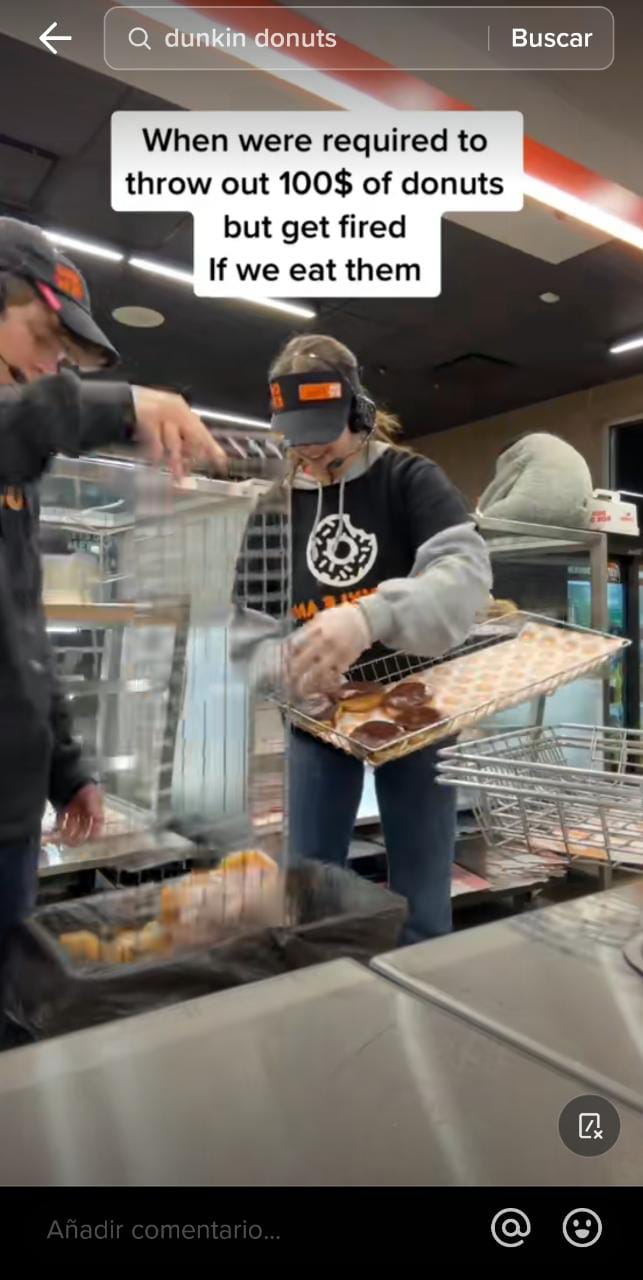 Empleados de tienda de donas se viralizan al compartir que hacen al cerrar el día