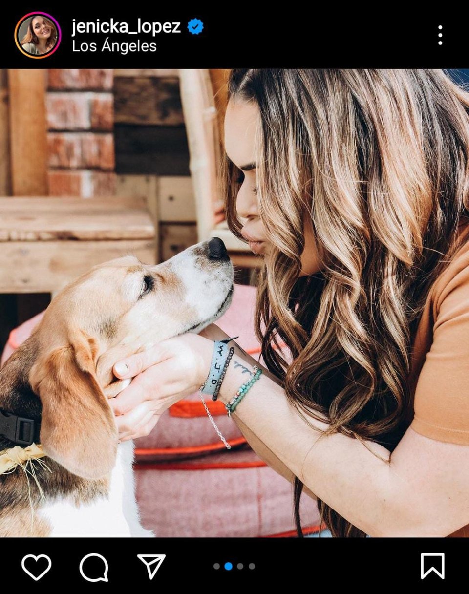 Consuelan a Jenicka López por la perdida de su perrito