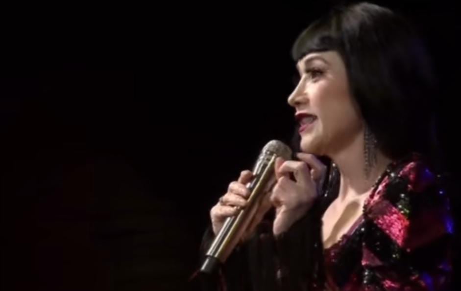 Susana Zabaleta corre a fan de concierto y comienza a recibir criticas