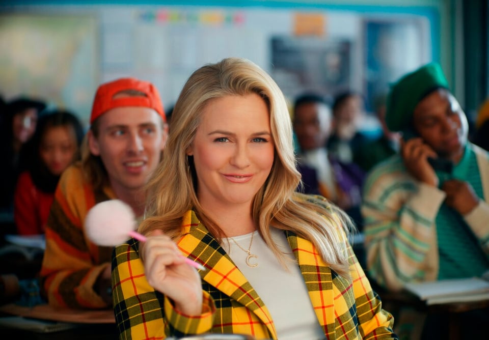 Alicia Silverstone returns in her iconic character from the 90's movie, 'No idea'