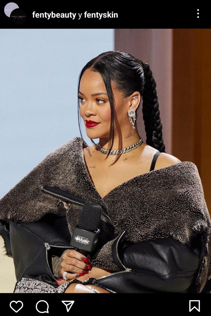 Rihanna se prepara para su presentación durante el medio tiempo
