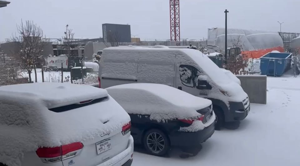 Tormenta invernal: Vuelos cancelados, accidentes viales y escuelas cerradas