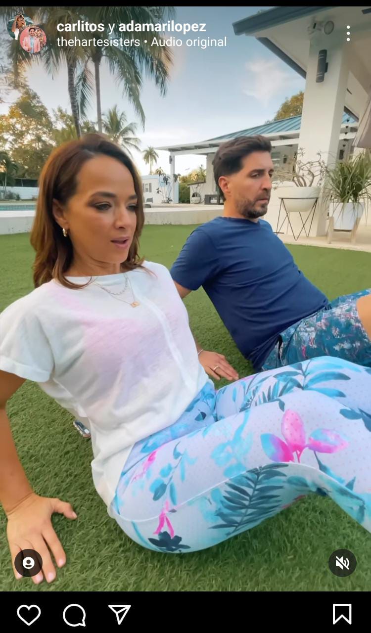 Constantemente comparte contenido acompañada de su amigo Carlitos Pérez-Ruiz