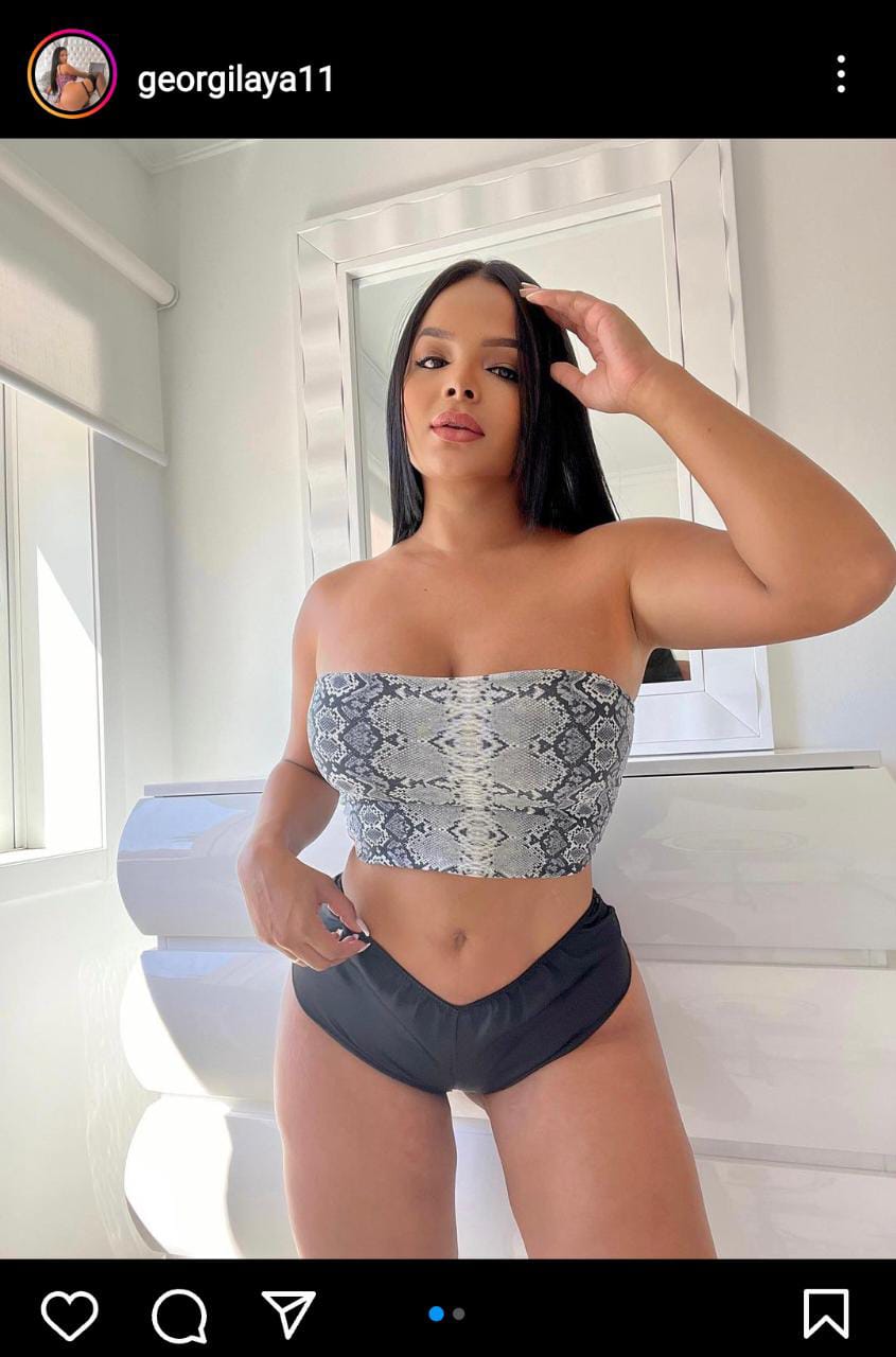 Georgilaya assures that the soccer player sent her a message after taking a photo