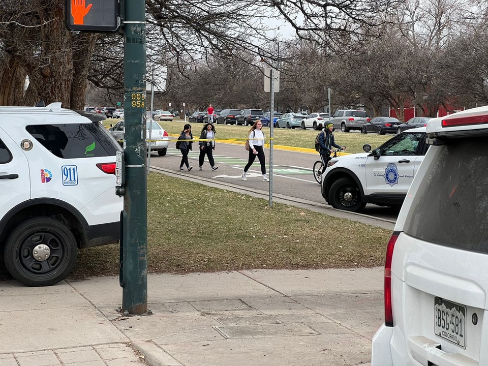 Los hechos ocurrieron después de que un estudiante sacó un arma de fuego