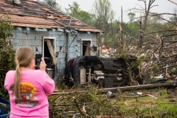 Tornado extremadamente peligroso azota a Georgia