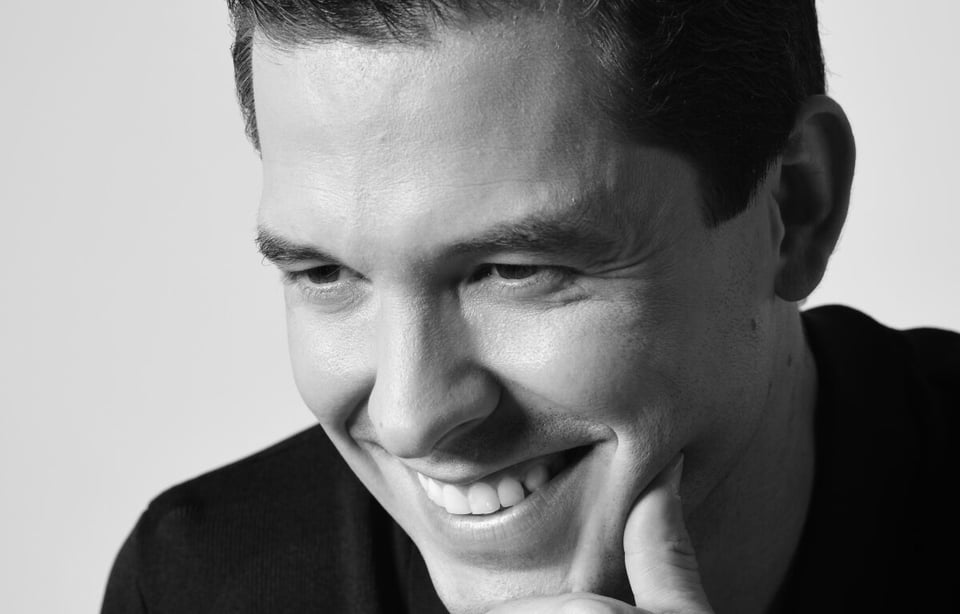 Jorge Lozano H y Chispa, app de citas, latinos en eeuu, tinde
