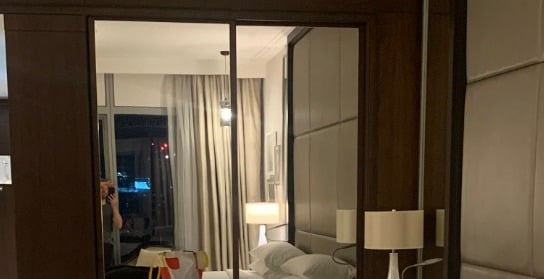cheating boyfriend photo trip