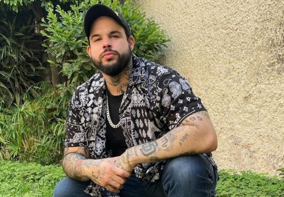 Emiliano Aguilar sorprende con gesto hacia migrantes tras deportaciones de Trump