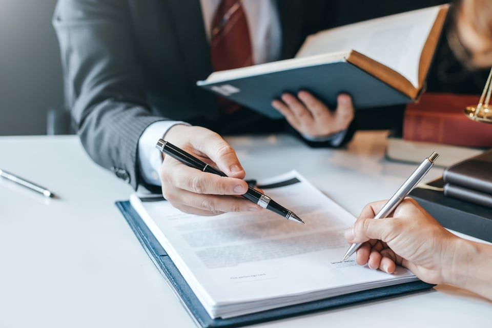 firma de documentos, abogados, Georgia, Duluth, MundoNOW