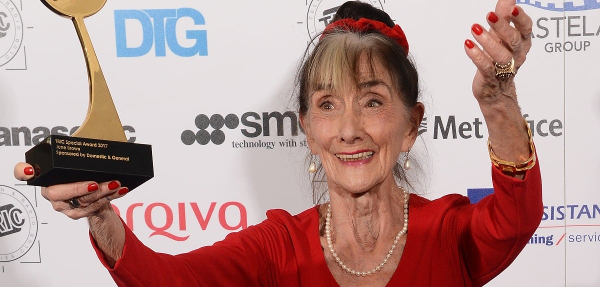 Muere la legendaria actriz June Brown