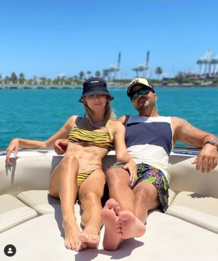 Adamari Águeda López romantic dinner Luis Fonsi 4