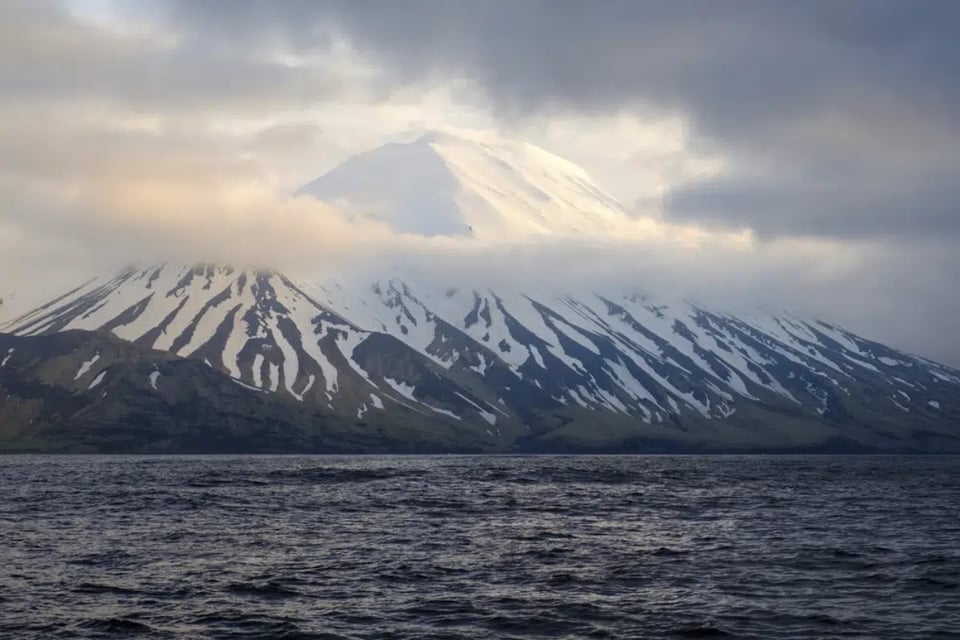 Una serie de temblores en Alaska podría indicar una próxima erupción de volcán featured image