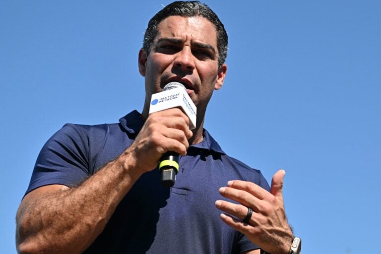 Francis Suárez anuncia su retiro de candidatura en las primarias republicanas