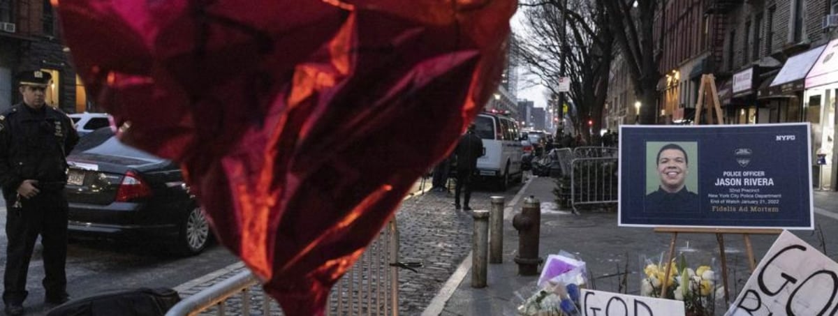 Muere el segundo oficial del tiroteo en Harlem