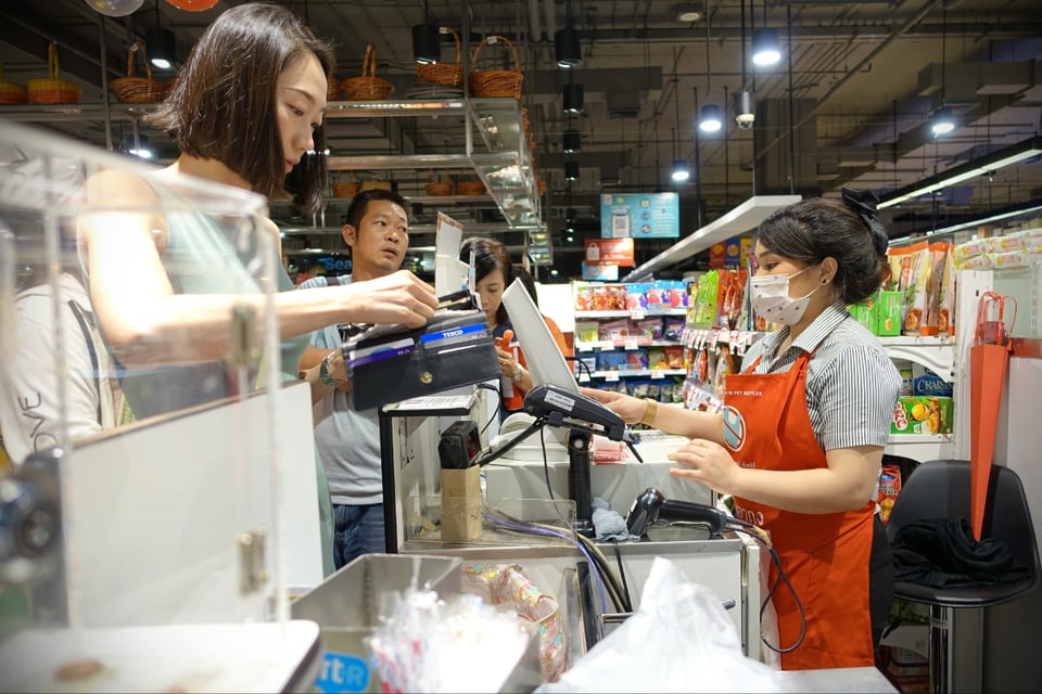 Experiencia de compra en línea, Productos orgánicos, Satisfacción del cliente, Cambios en el comercio minorista, Futuro de ALDI, MundoNOW