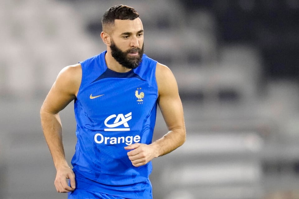 Karim Benzema se retira de la selección de Francia